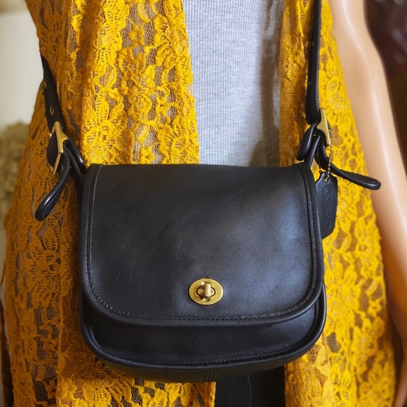 Coach Handbags - VINTAGE COACH LEGACY TRAIL BLACK LEATHER BAG 9965